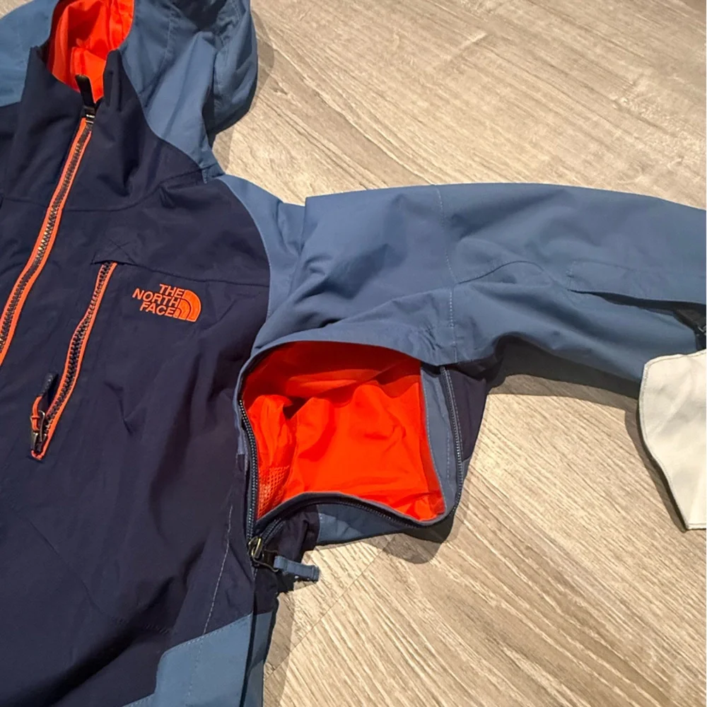 The North Face Mens 3-1 Ski/ Snowboard Shell with Zip In Puffer Jacket - Picture 6 of 13